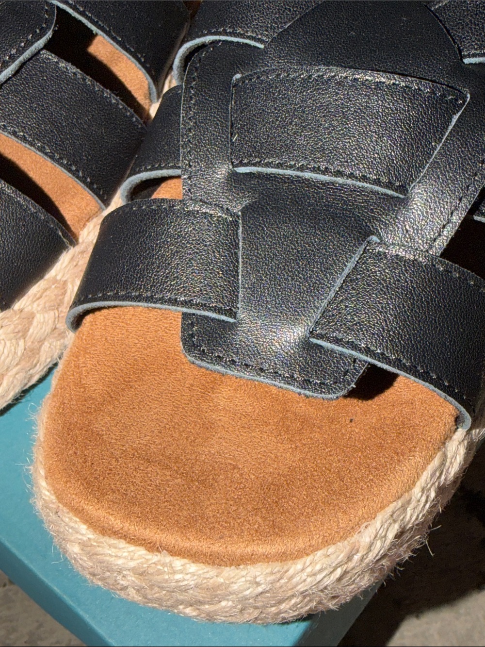 BRAND NEW! Worn once! TOMS Jac Black Leather Women's Sandal - Black - Picture 6 of 8